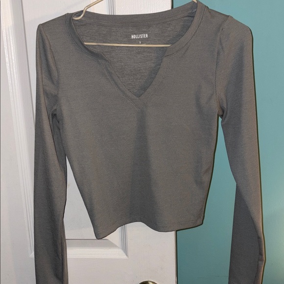 Hollister Long Sleeve Top Set - Picture 4 of 7